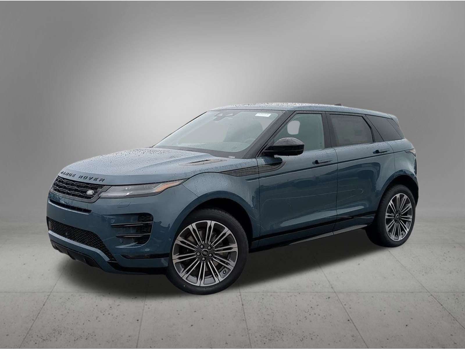 2026 Land Rover Range Rover Evoque Dynamic SE's photo
