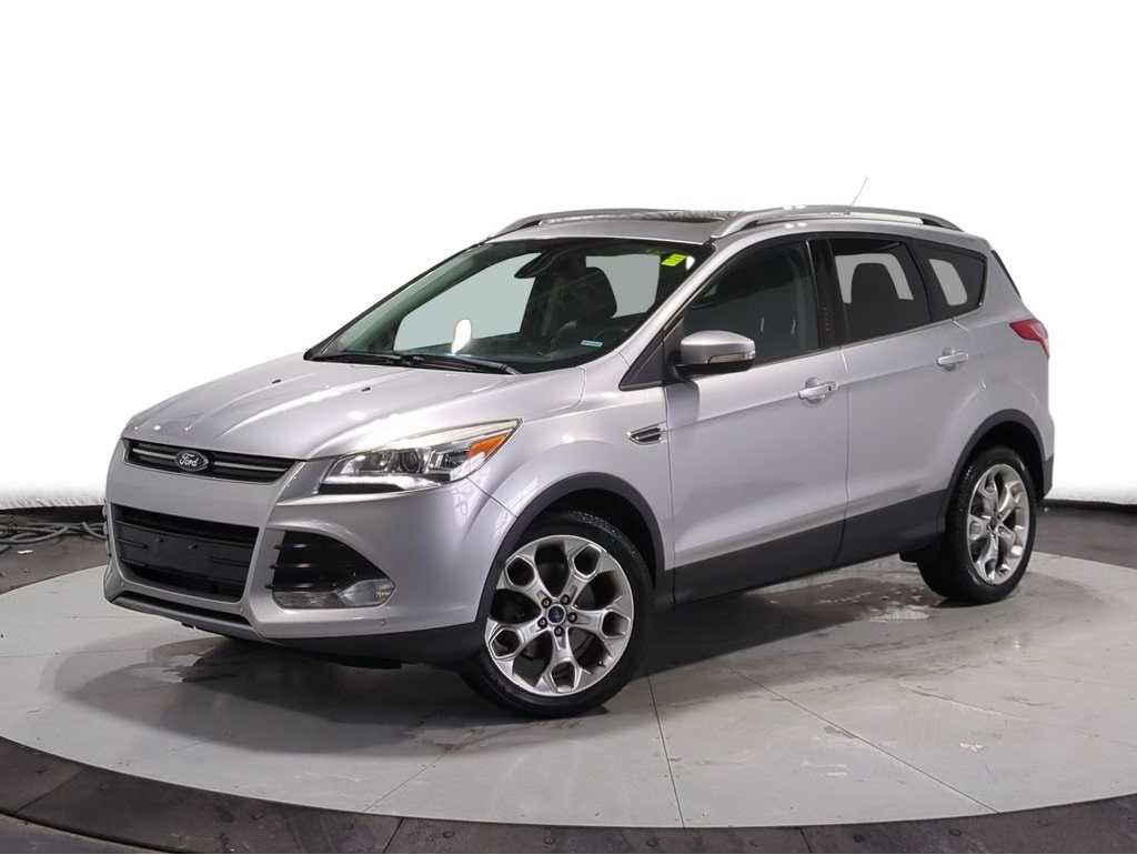 2015 Ford Escape Titanium's photo
