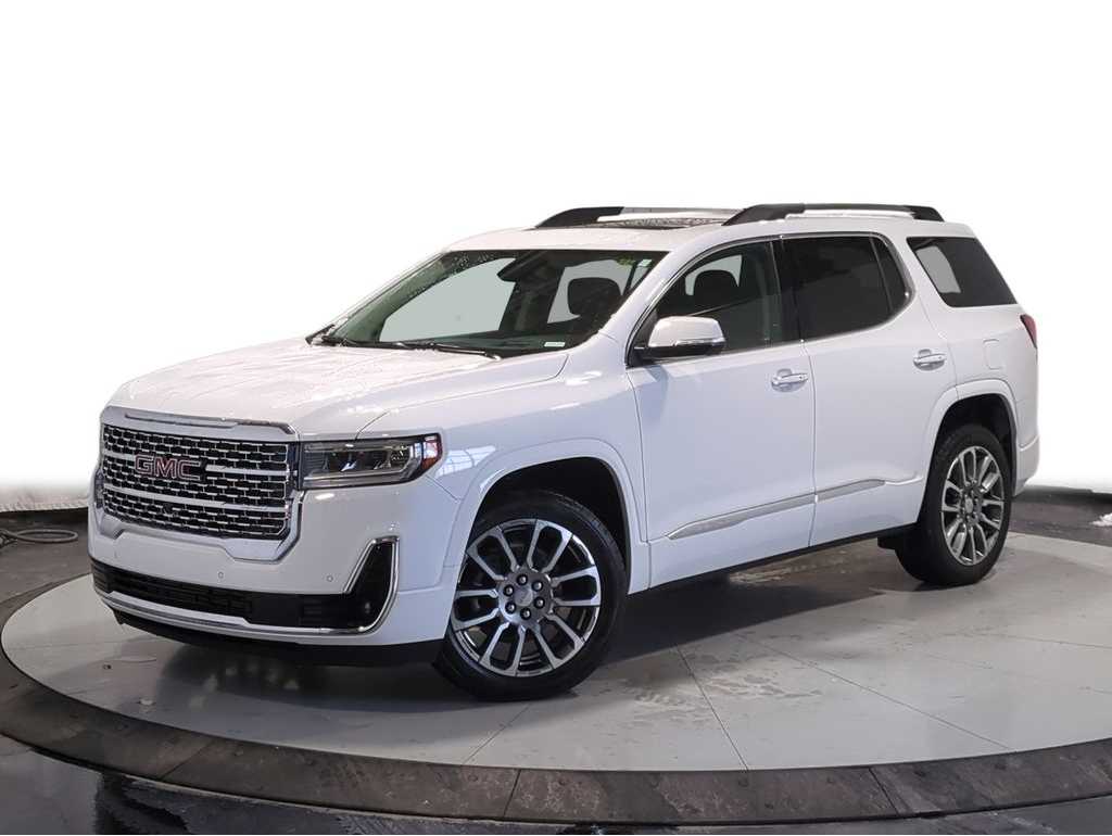 2023 GMC Acadia Denali's photo