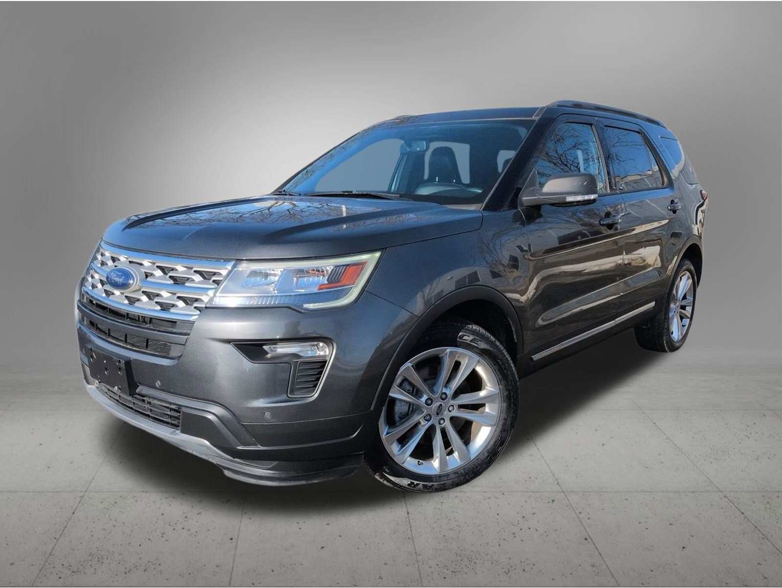 2019 Ford Explorer XLT's photo
