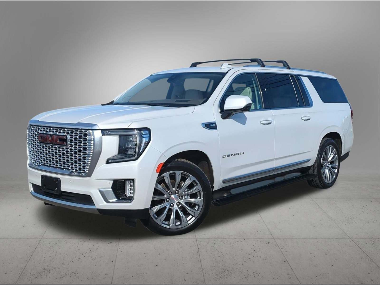 2021 GMC Yukon XL Denali's photo