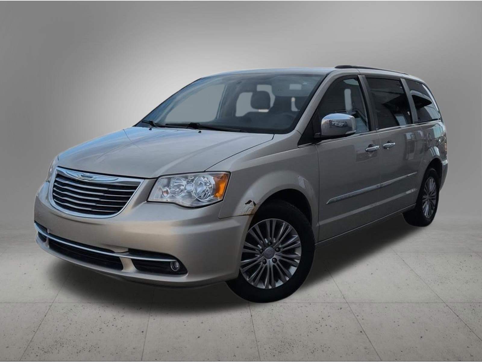 2014 Chrysler Town & Country Touring-L
