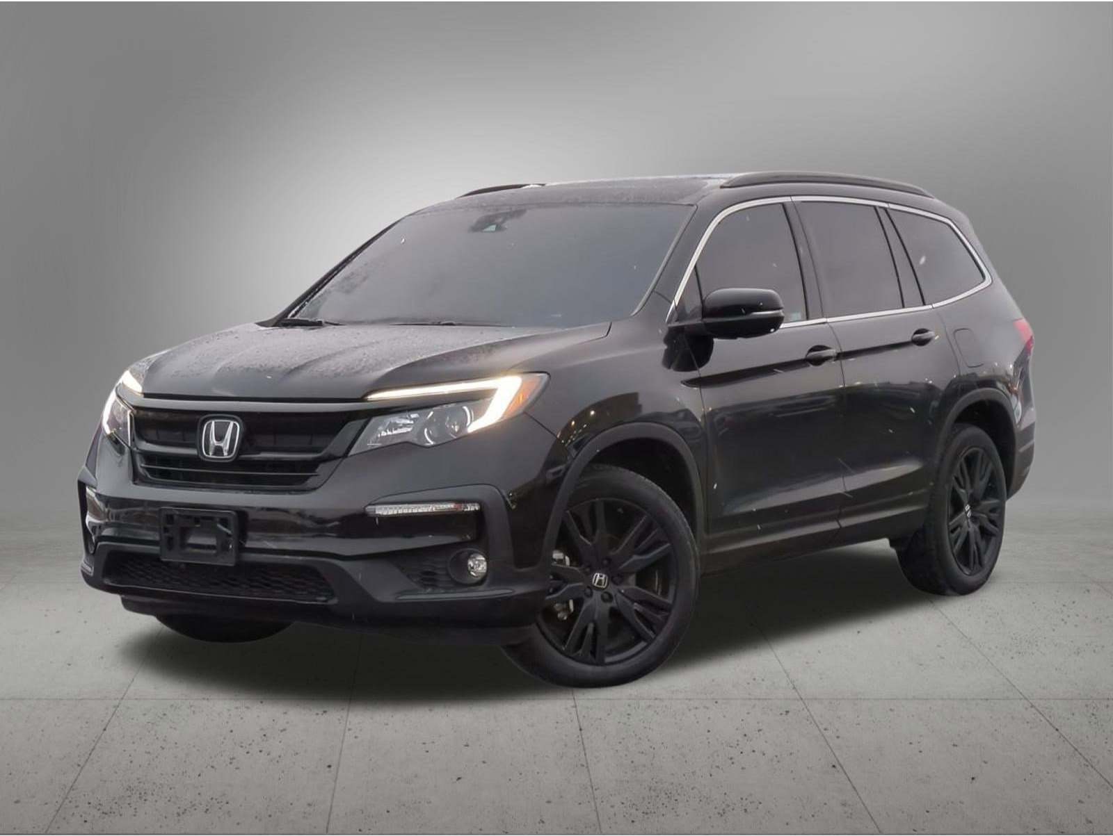 2022 Honda Pilot SE's photo