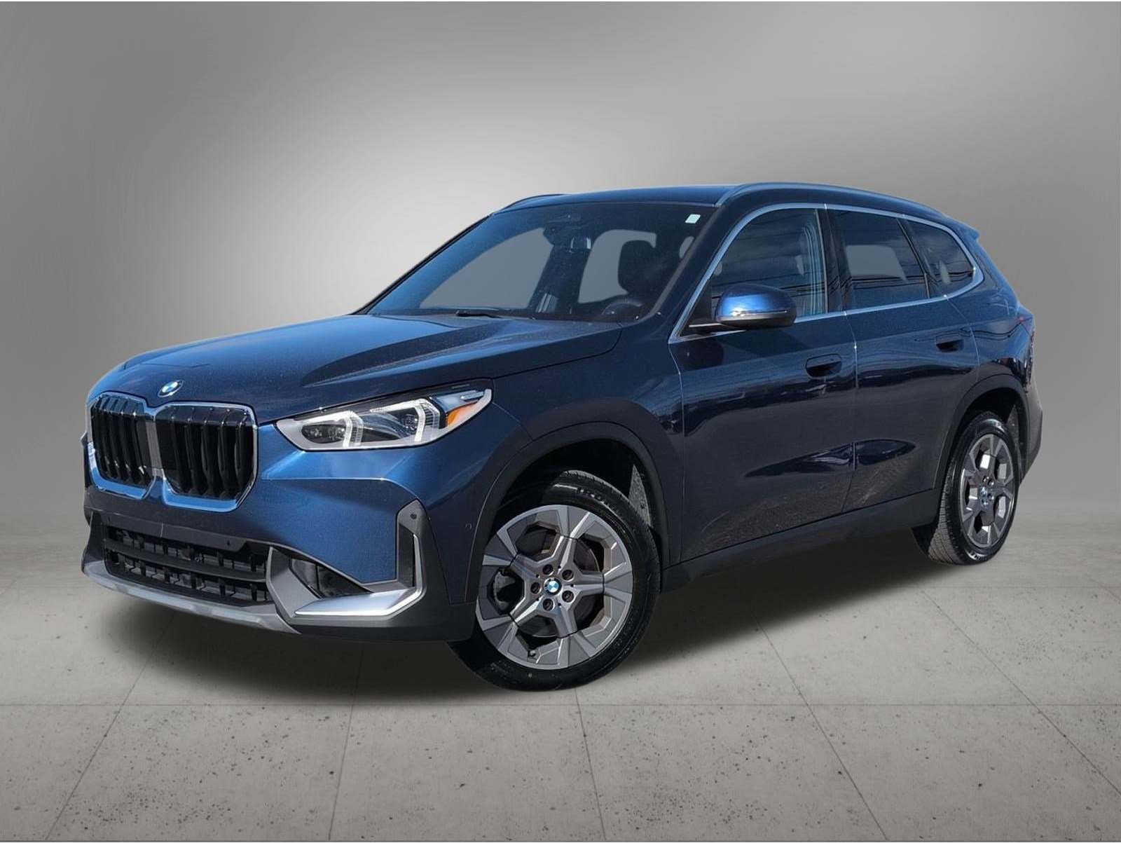 2023 BMW X1 28i's photo