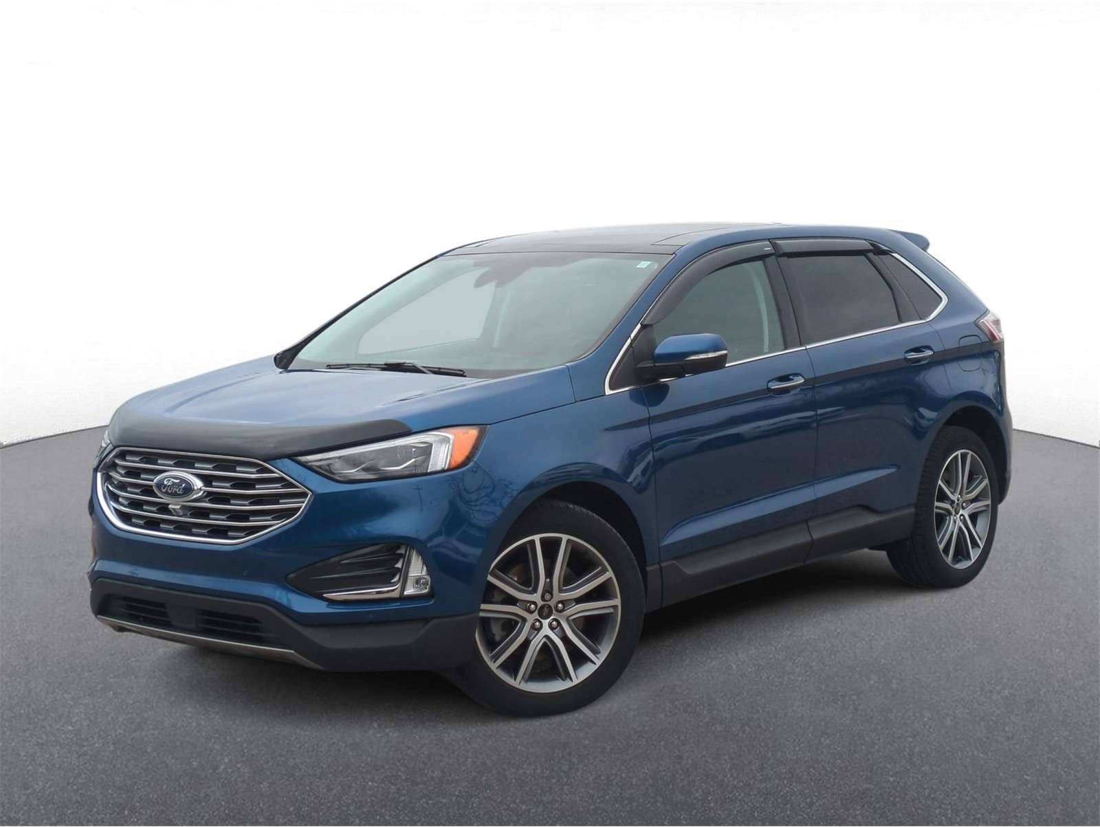 2023 Ford Edge Titanium's photo