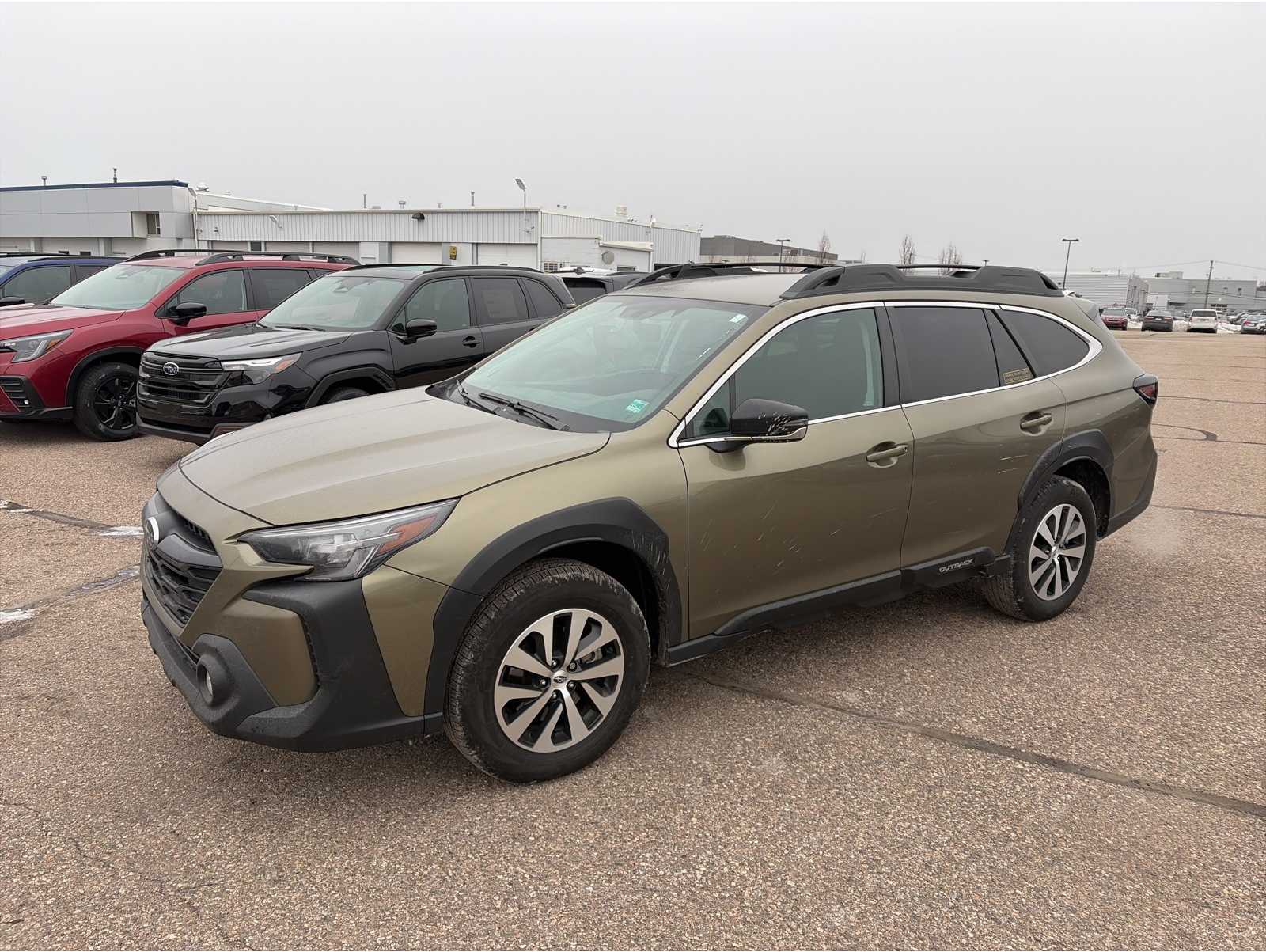 2024 Subaru Outback Premium's photo