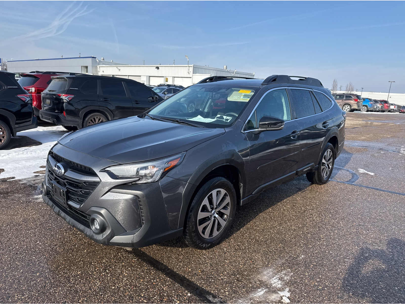 2023 Subaru Outback Premium's photo