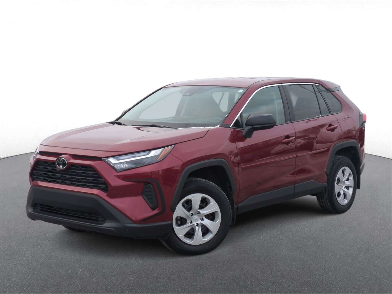 2024 Toyota RAV4 LE's photo