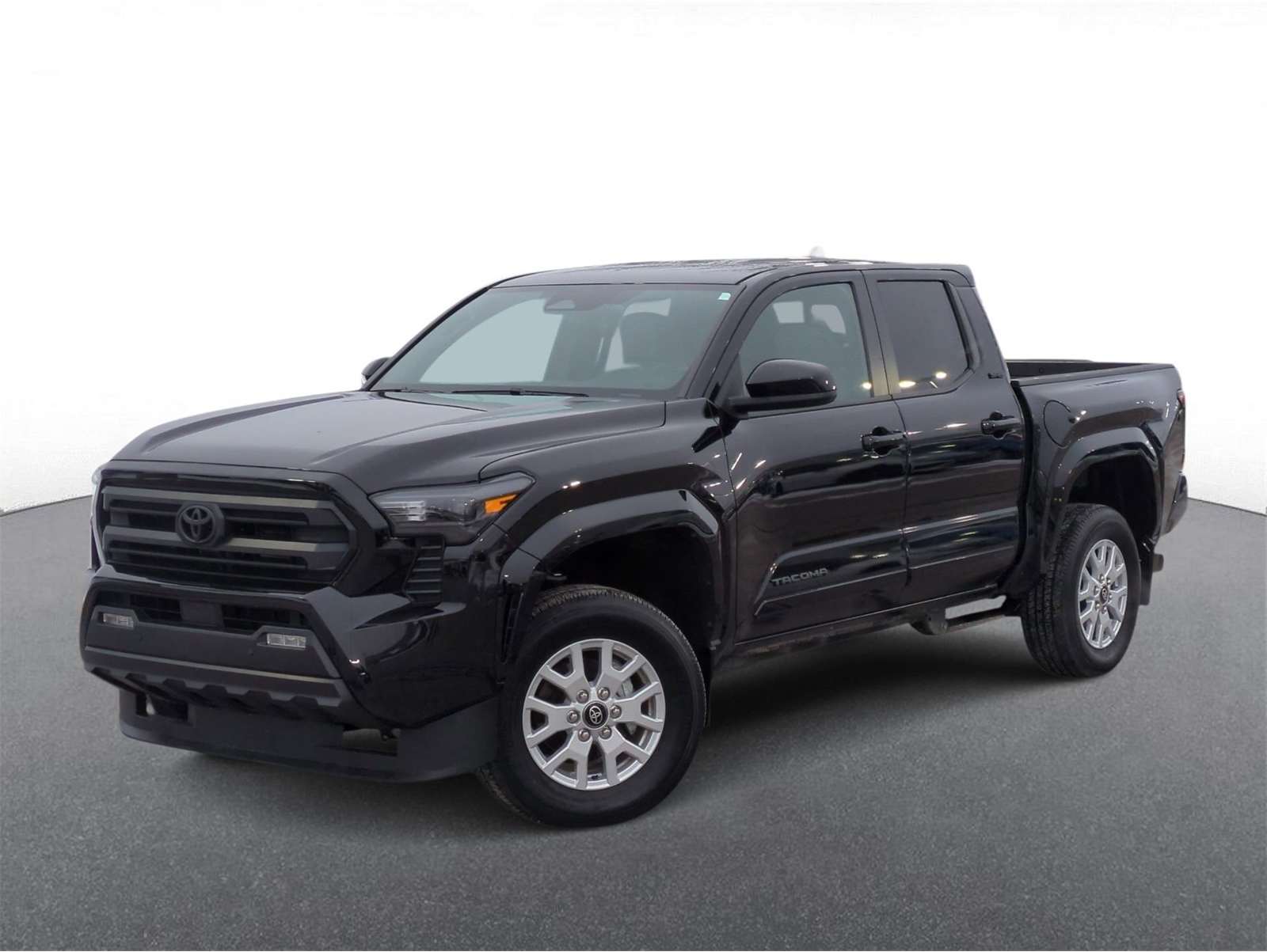 2024 Toyota Tacoma SR5's photo