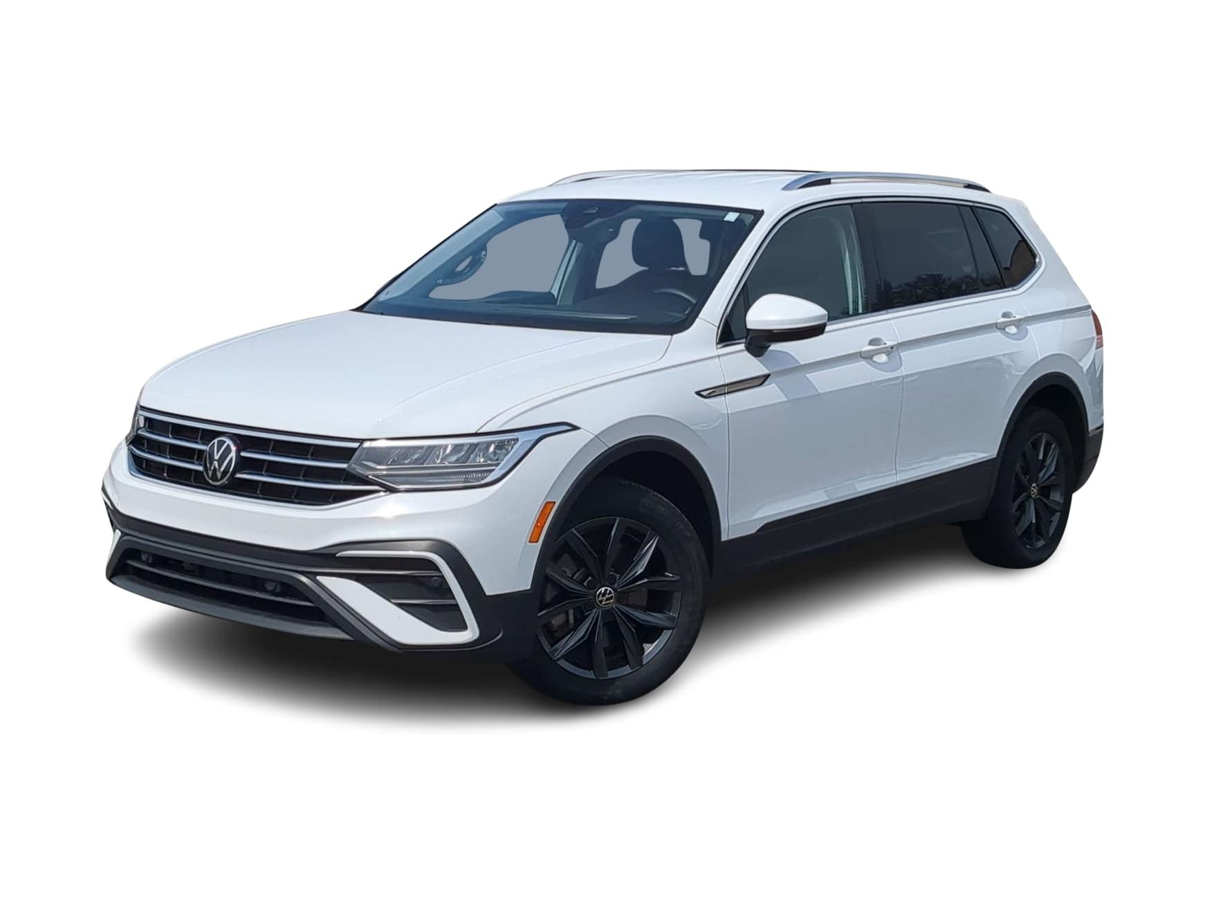 Thumbnail: 2022 Volkswagen Tiguan - 1