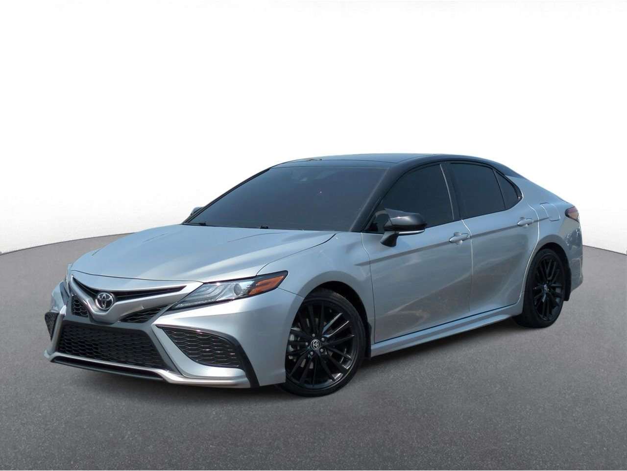 2024 Toyota Camry XSE's photo
