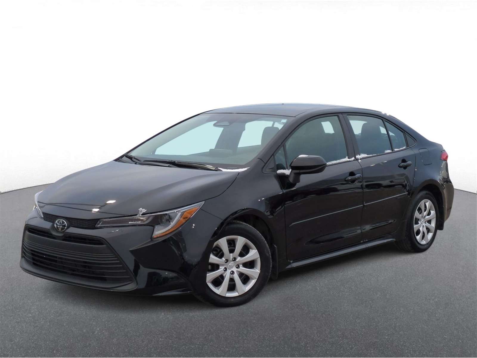 2025 Toyota Corolla LE's photo