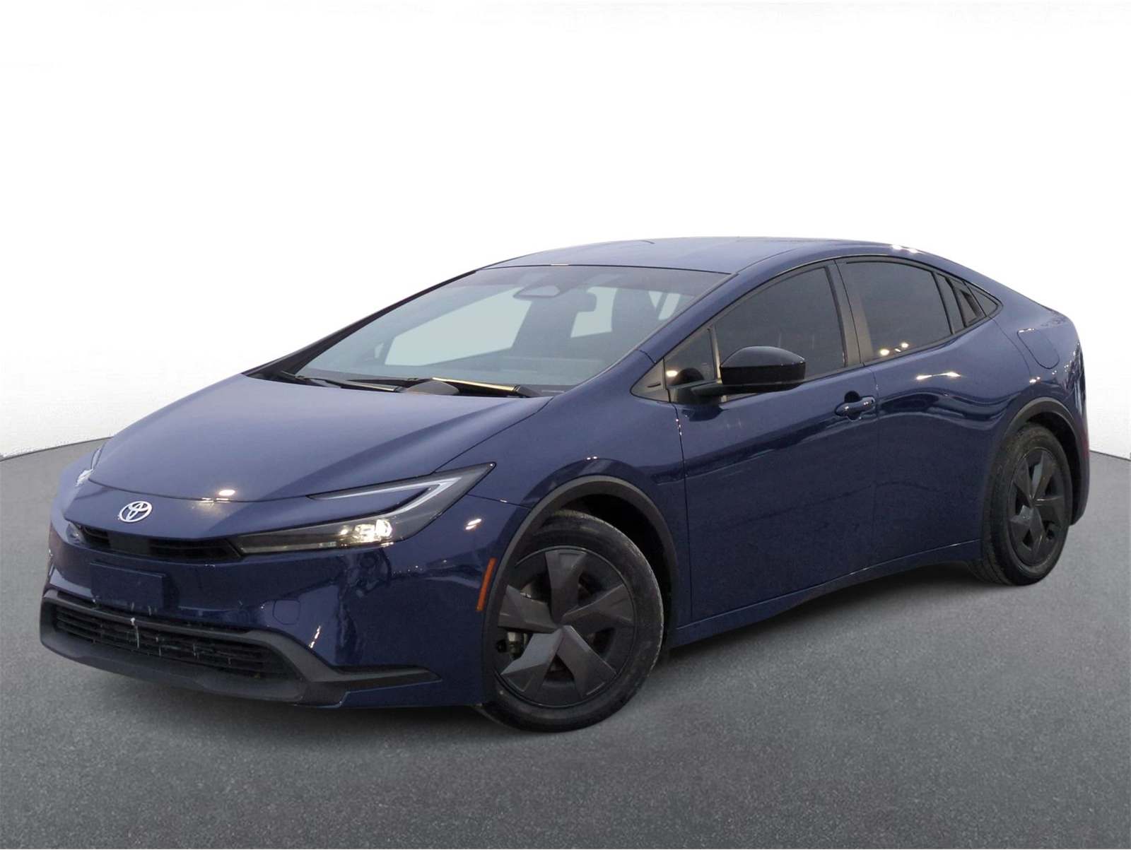 2023 Toyota Prius LE's photo