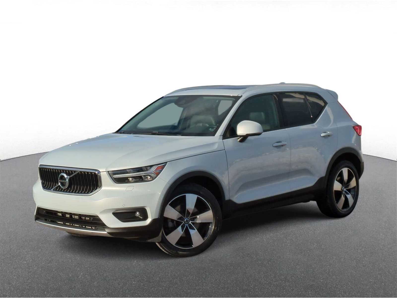 2022 Volvo XC40