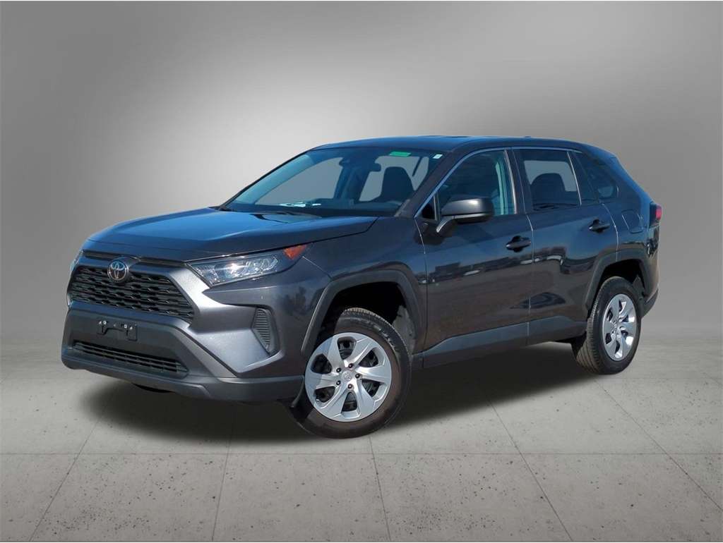 2022 Toyota RAV4 LE's photo