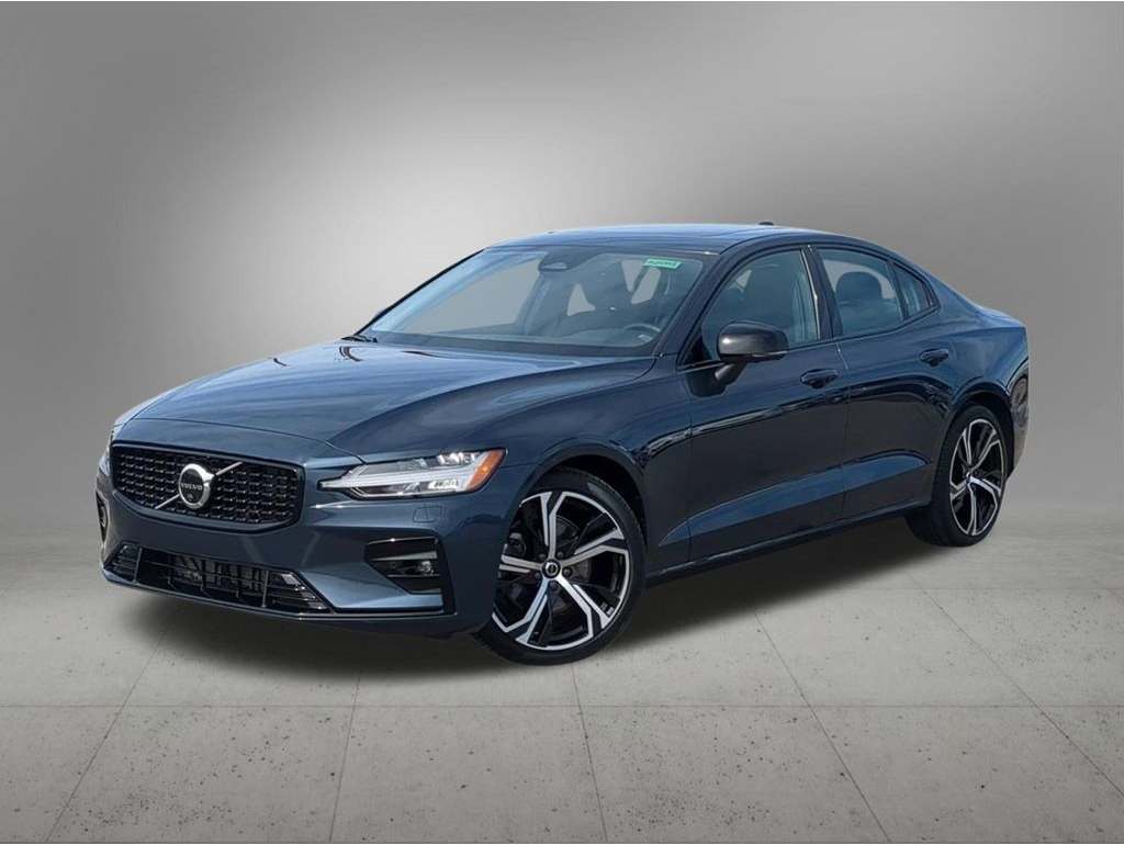 2023 Volvo S60 Plus