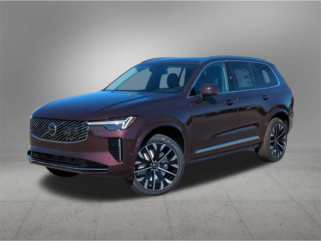 2026 Volvo XC90 Plus's photo