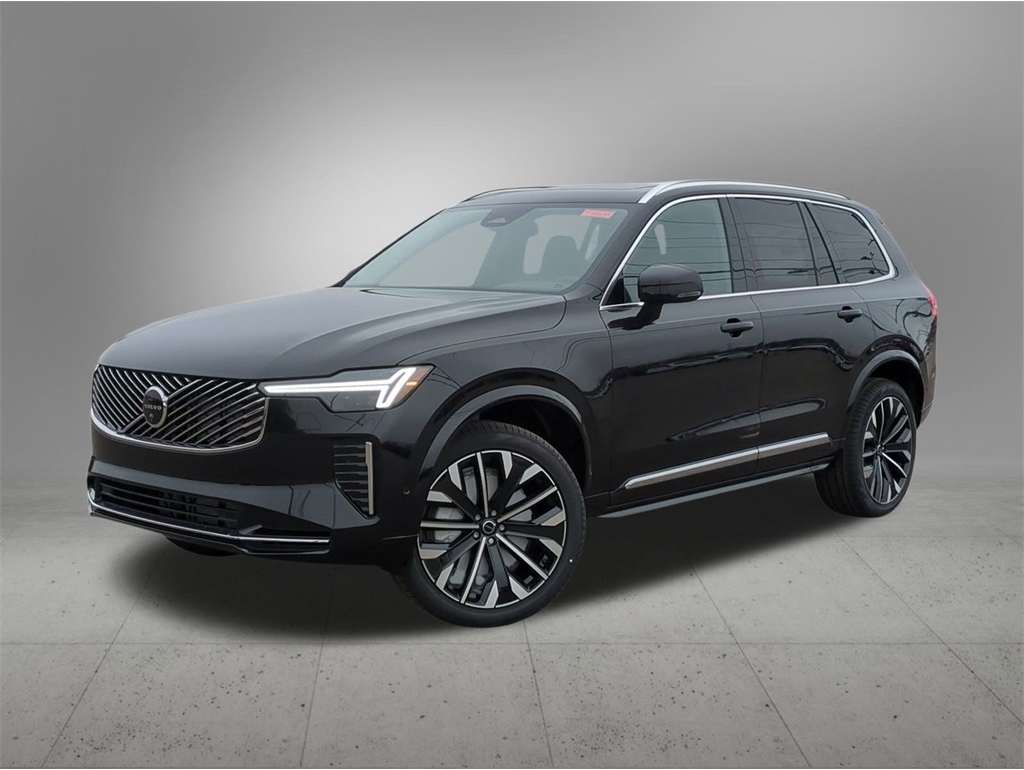 2026 Volvo XC90 Plus's photo