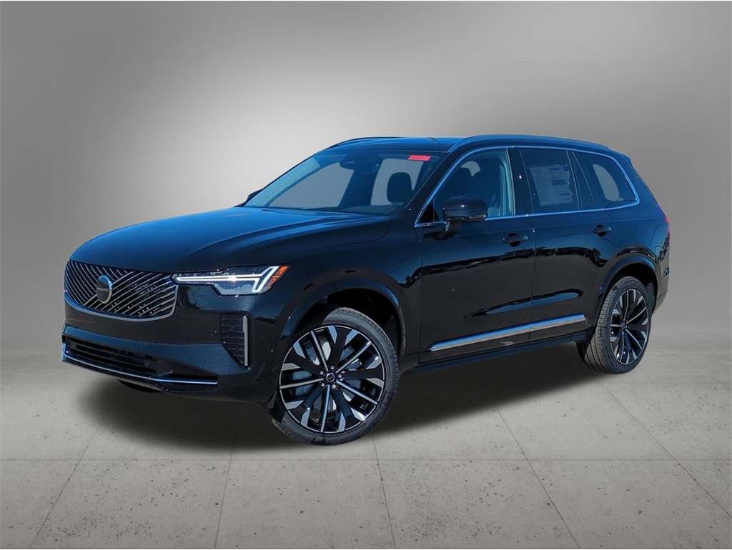 2026 Volvo XC90 Plus's photo