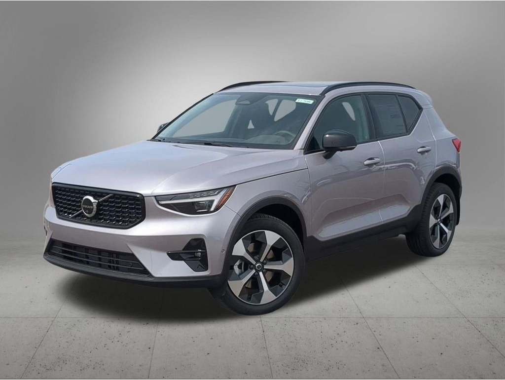 2026 Volvo XC40