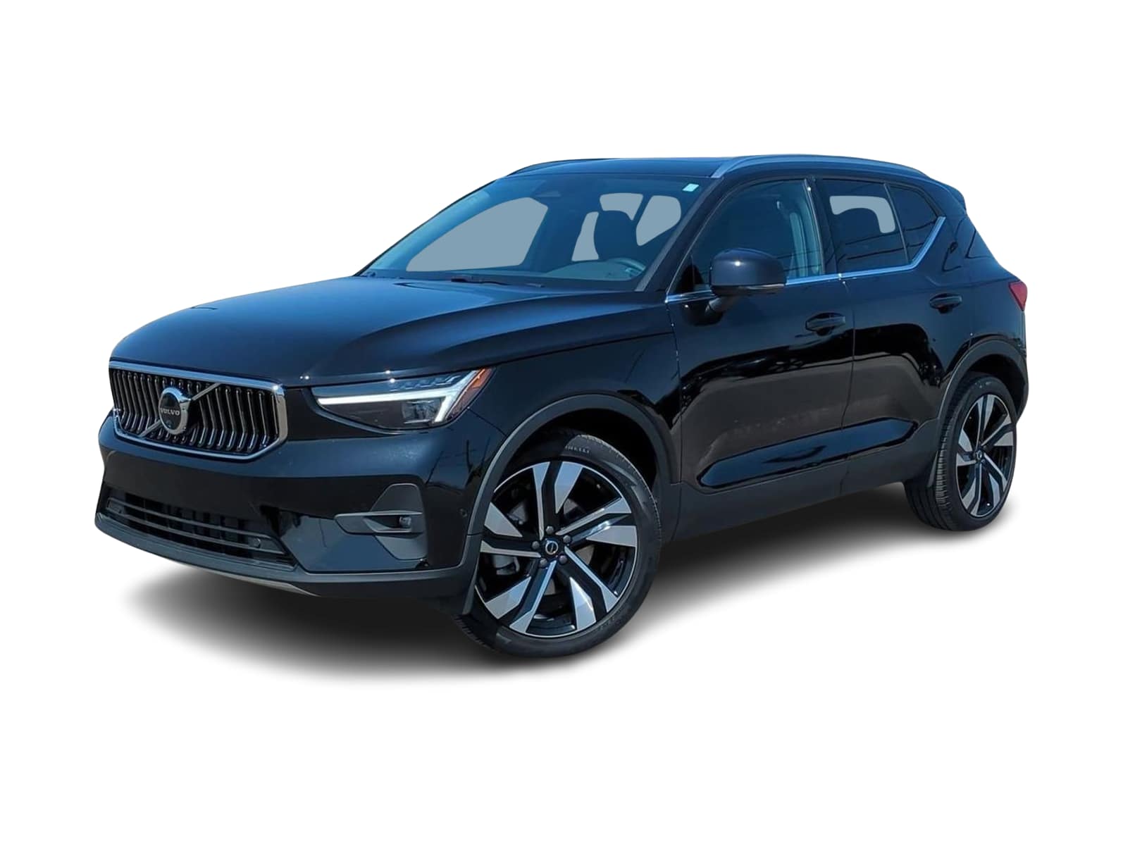 2024 Volvo XC40 B5 Plus Hero Image
