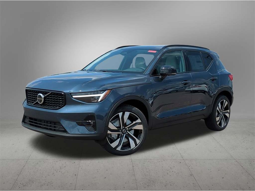 2026 Volvo XC40 Ultra's photo
