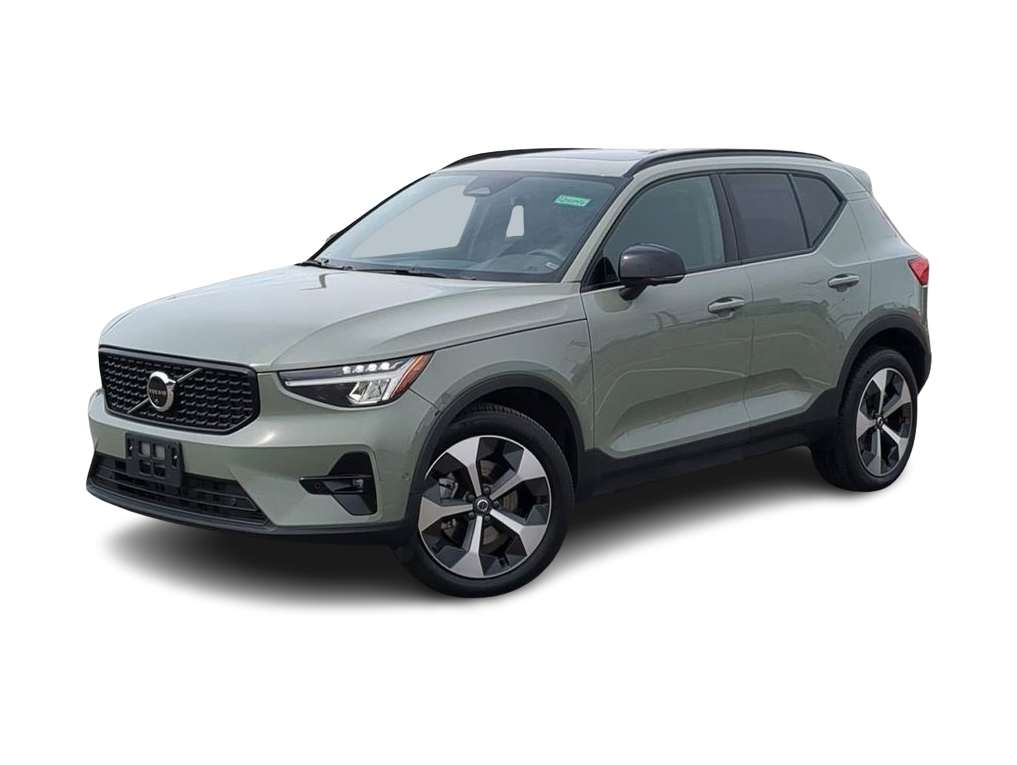 Thumbnail: 2023 Volvo XC40 - 1