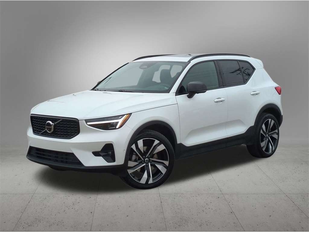 2023 Volvo XC40 Ultimate