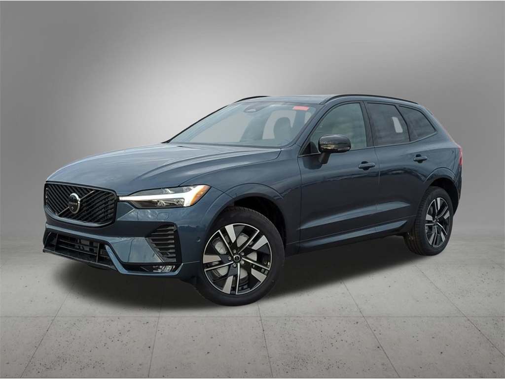 2026 Volvo XC60 Plus's photo