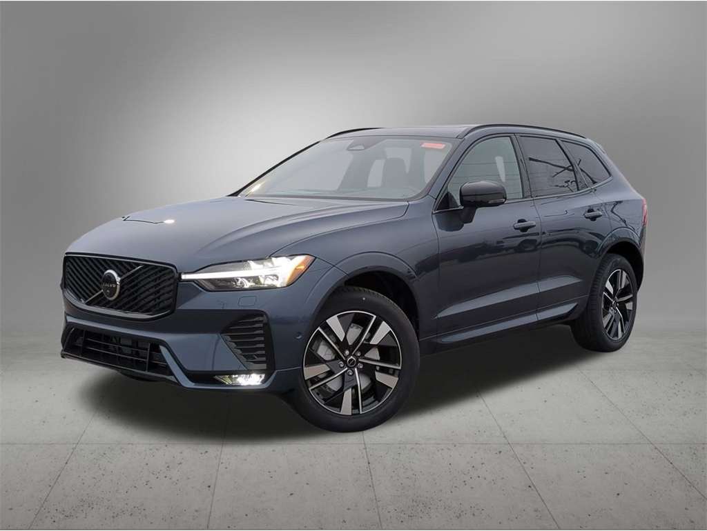 2026 Volvo XC60 Plus's photo