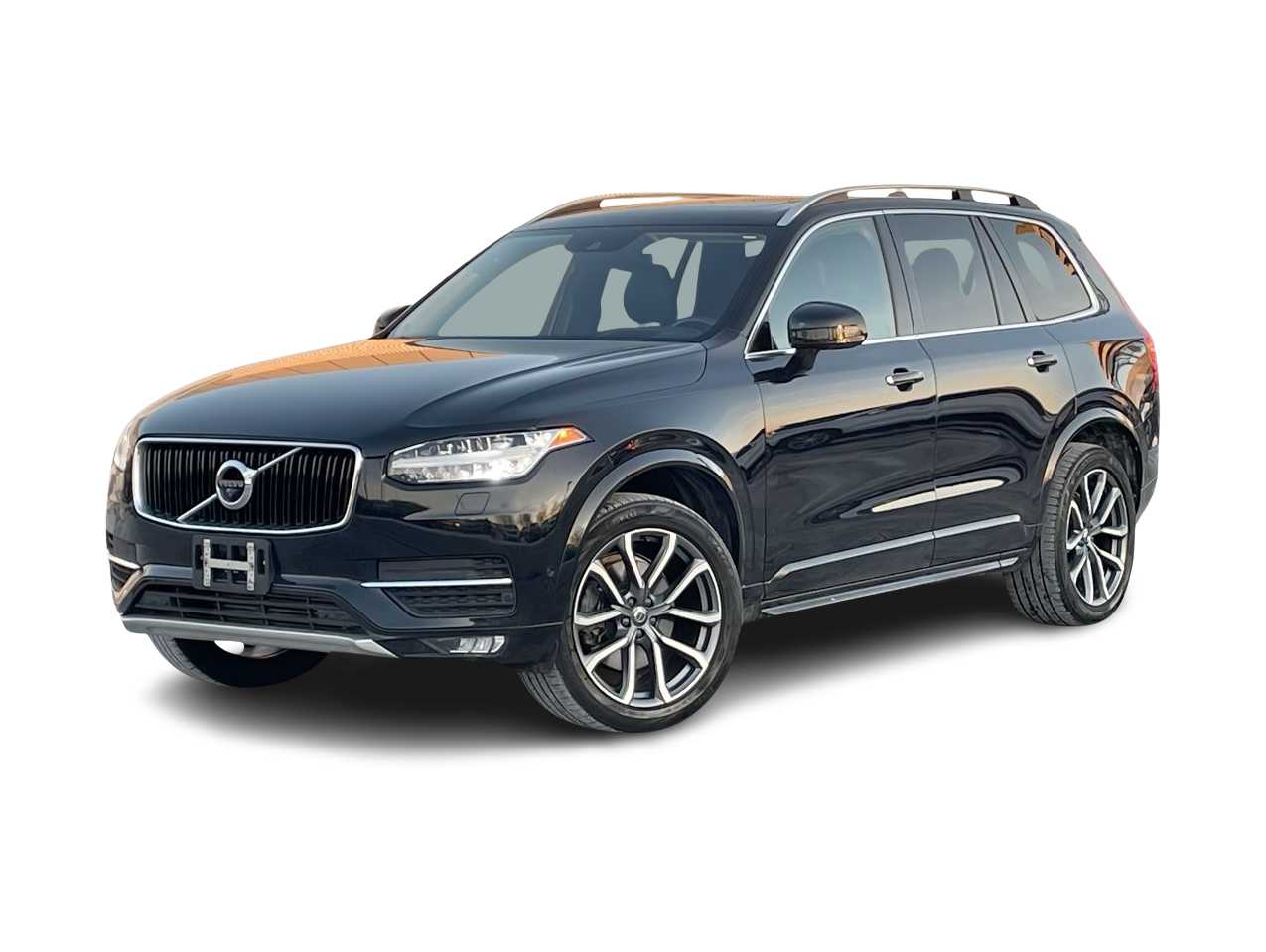 2017 Volvo XC90 T6 Momentum -
                  Plymouth, MI