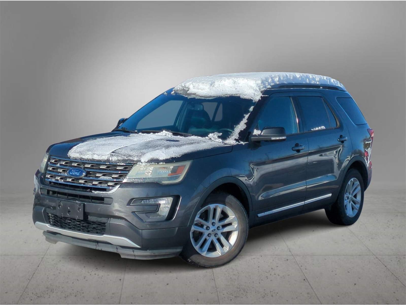 2016 Ford Explorer XLT's photo