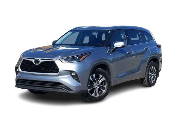 2021 Toyota Highlander XLE -
                Farmington Hills, MI