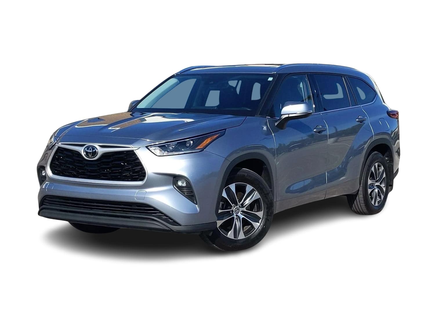 2021 Toyota Highlander XLE -
                Farmington Hills, MI