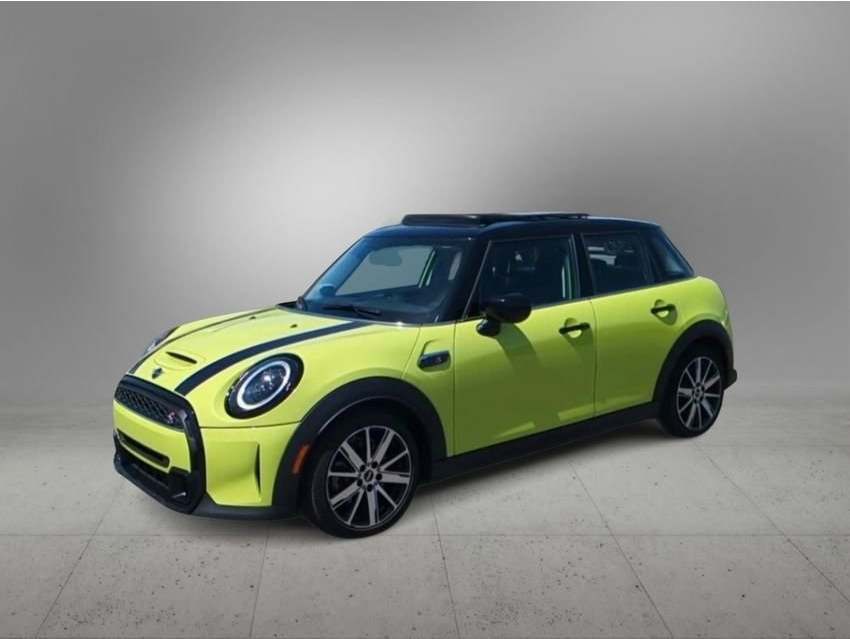 2023 MINI Hardtop 4 Door S's photo