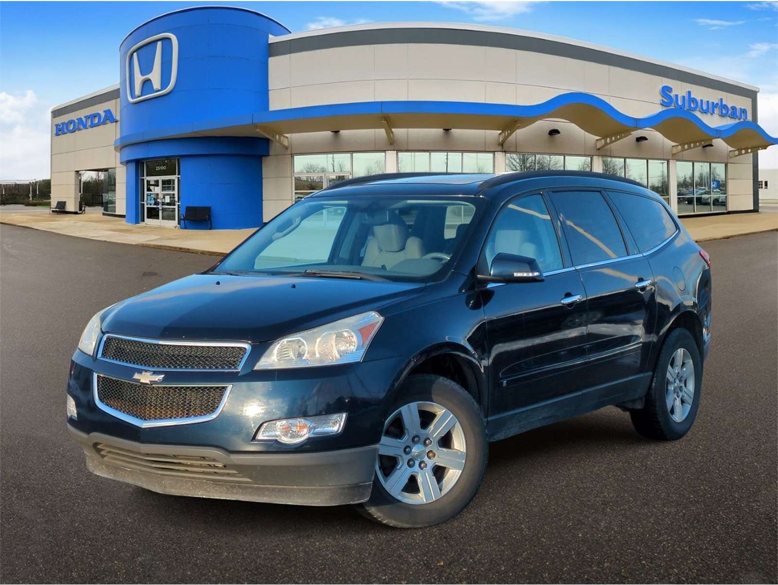 2010 Chevrolet Traverse 2LT's photo