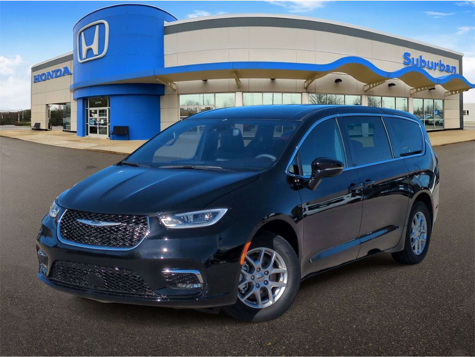 2025 Chrysler Pacifica Select's photo