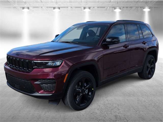 2025 Jeep Grand Cherokee Altitude's photo