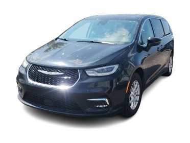 2023 Chrysler Pacifica Touring L -
                  Garden City, MI