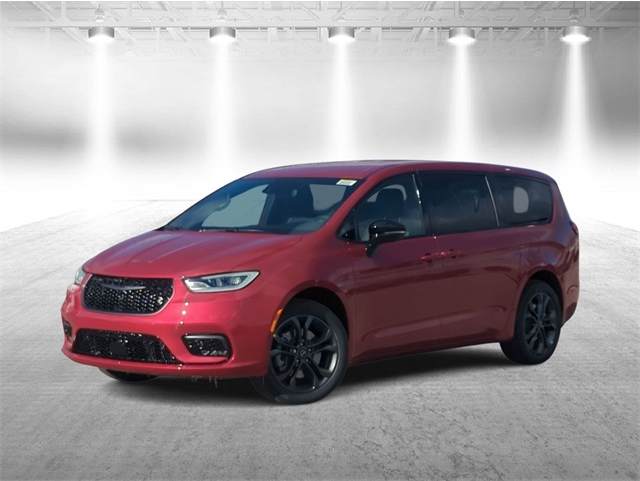2026 Chrysler Pacifica Select's photo