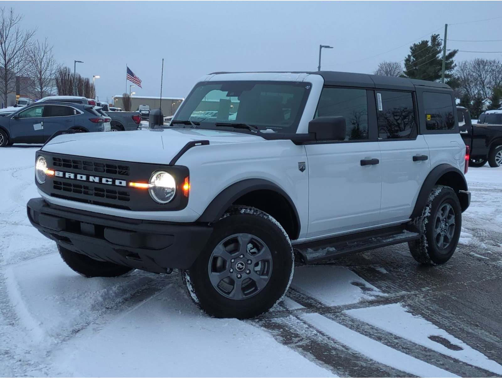 2025 Ford Bronco 4-Door Big Bend's photo