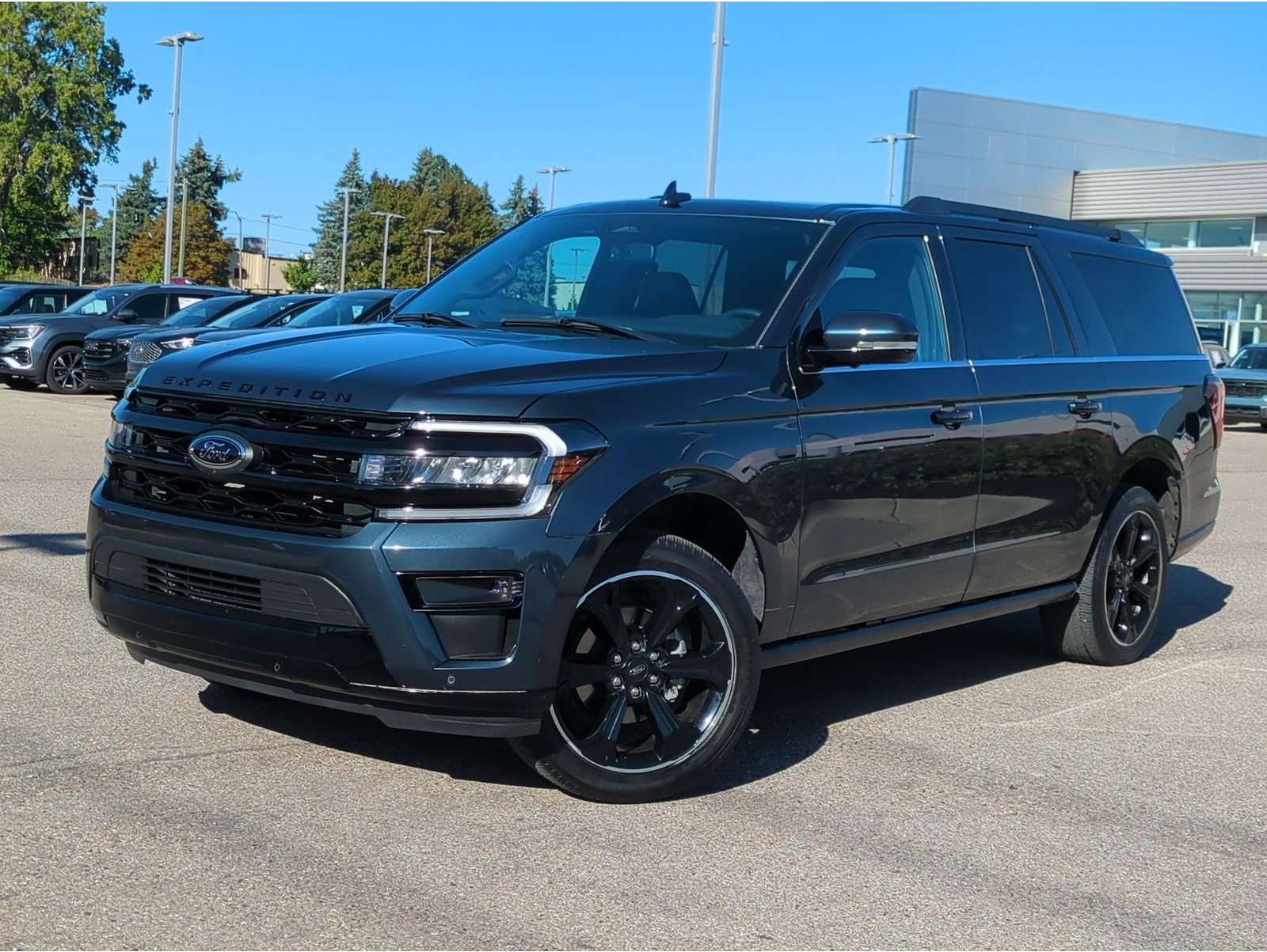 2024 Ford Expedition Limited's photo