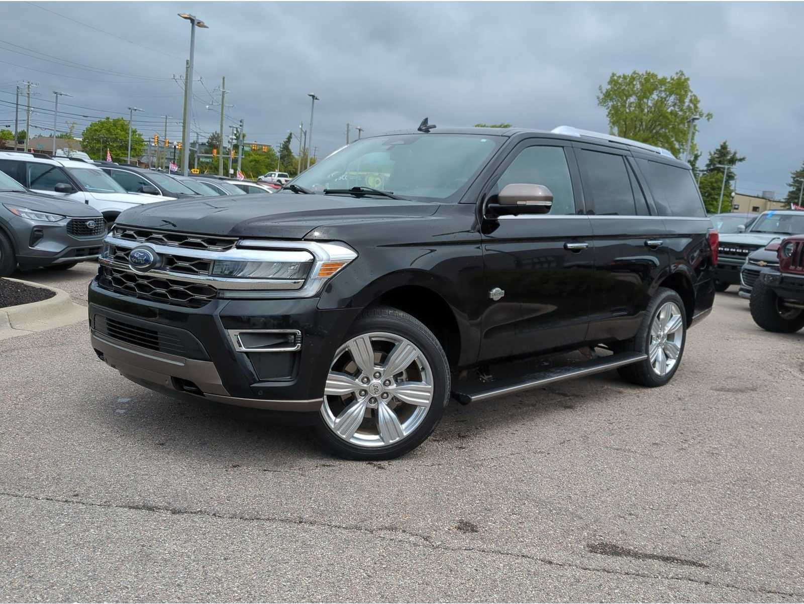 2022 Ford Expedition King Ranch's photo