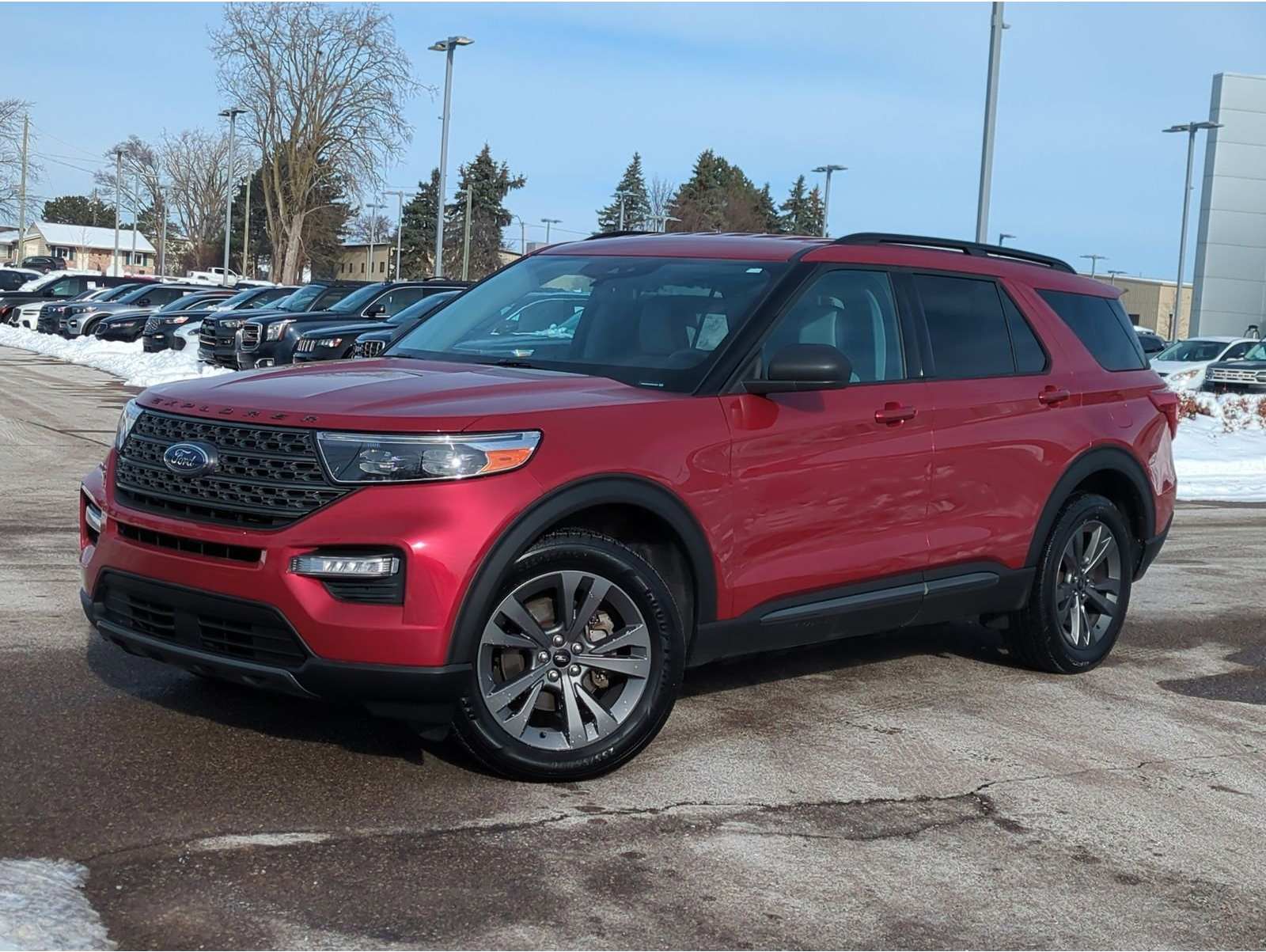 2021 Ford Explorer XLT's photo