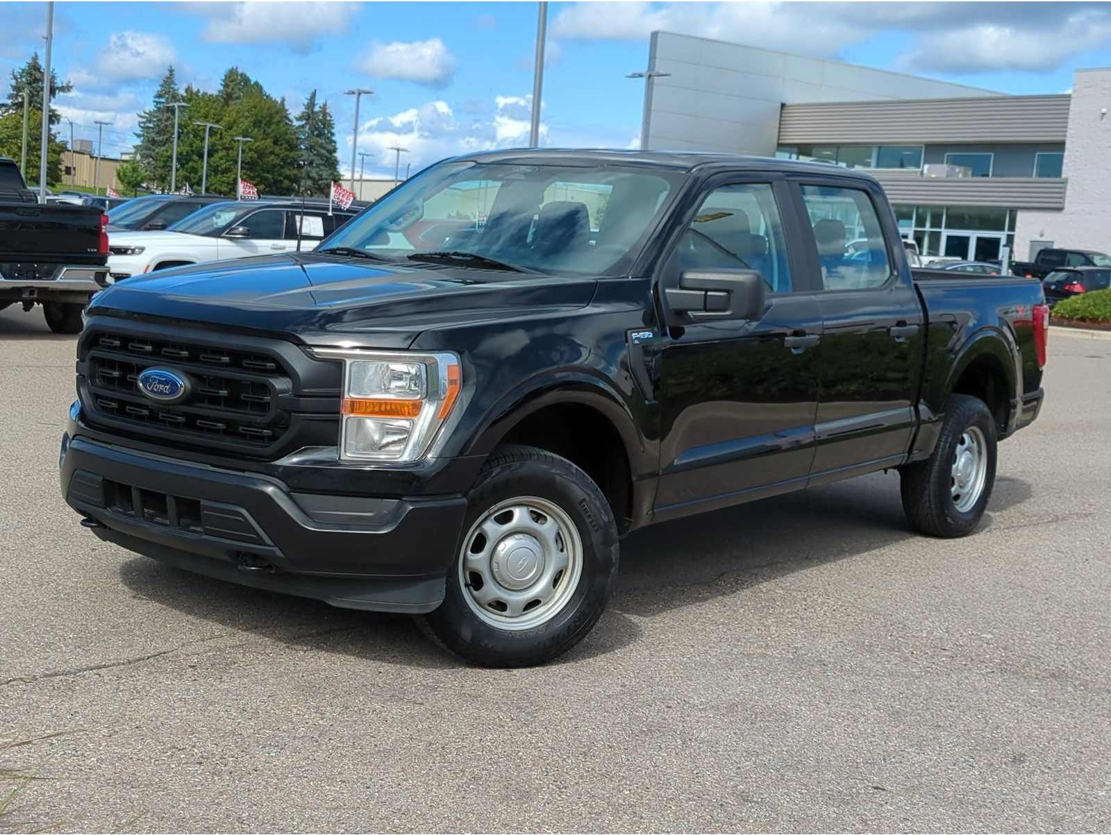 2022 Ford F-150 XL's photo