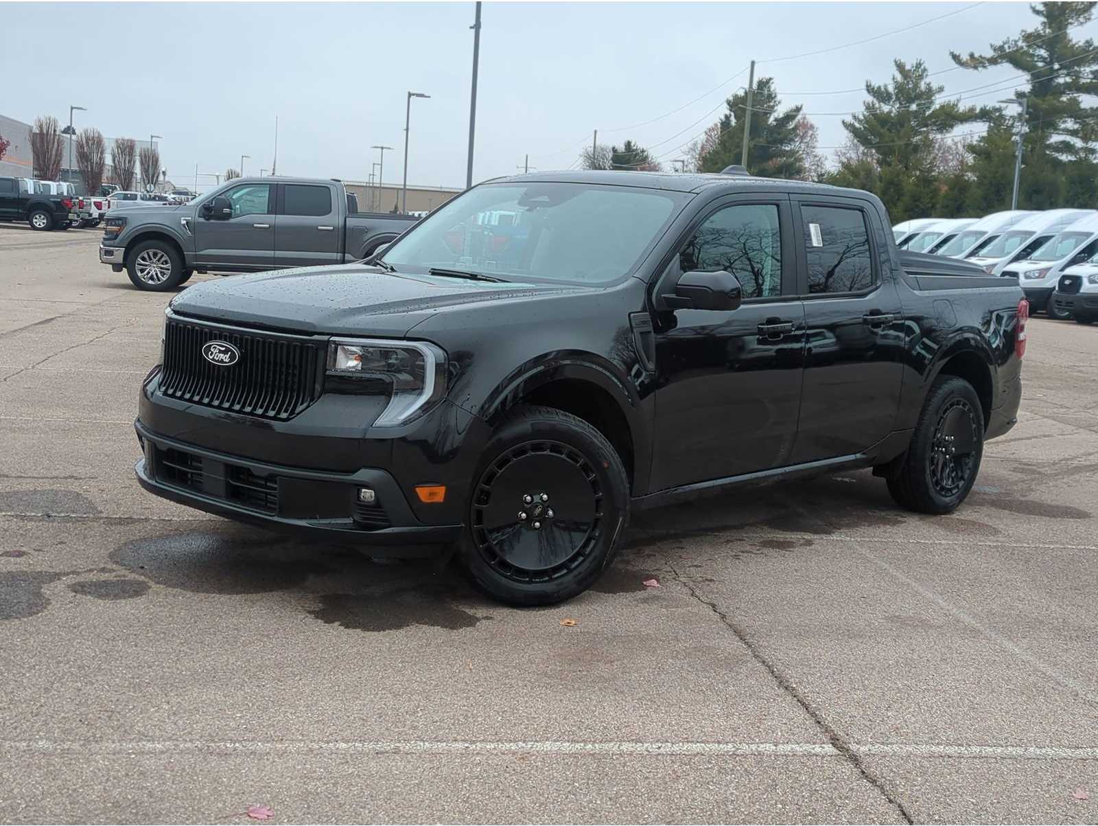 2025 Ford Maverick Base's photo