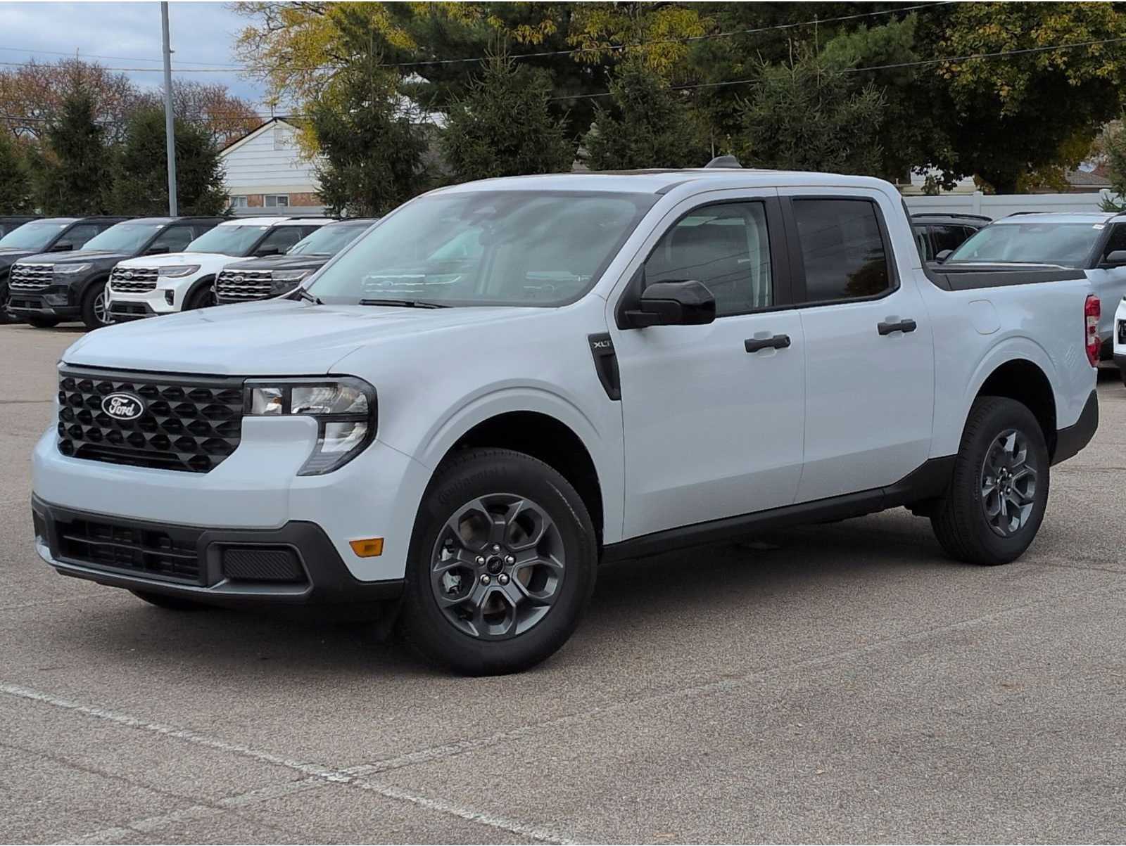 2025 Ford Maverick XLT's photo