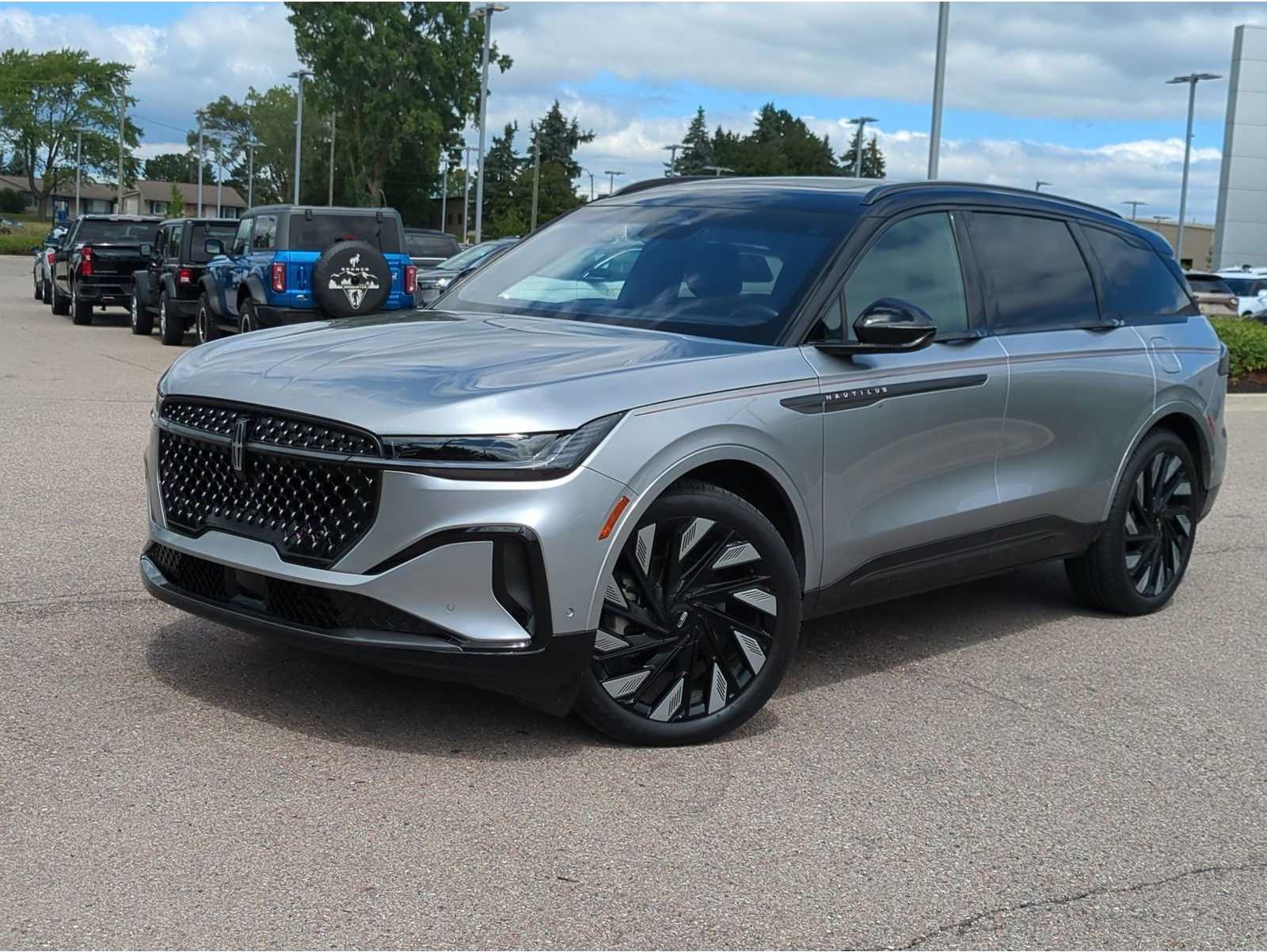 2024 Lincoln Nautilus Reserve's photo