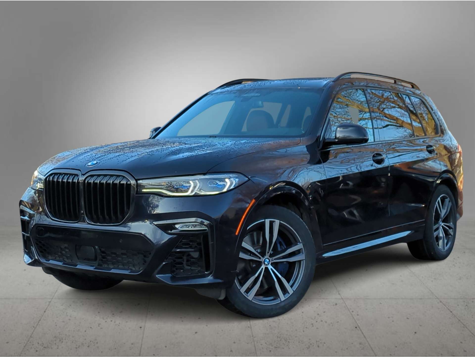 2020 BMW X7 M50i's photo