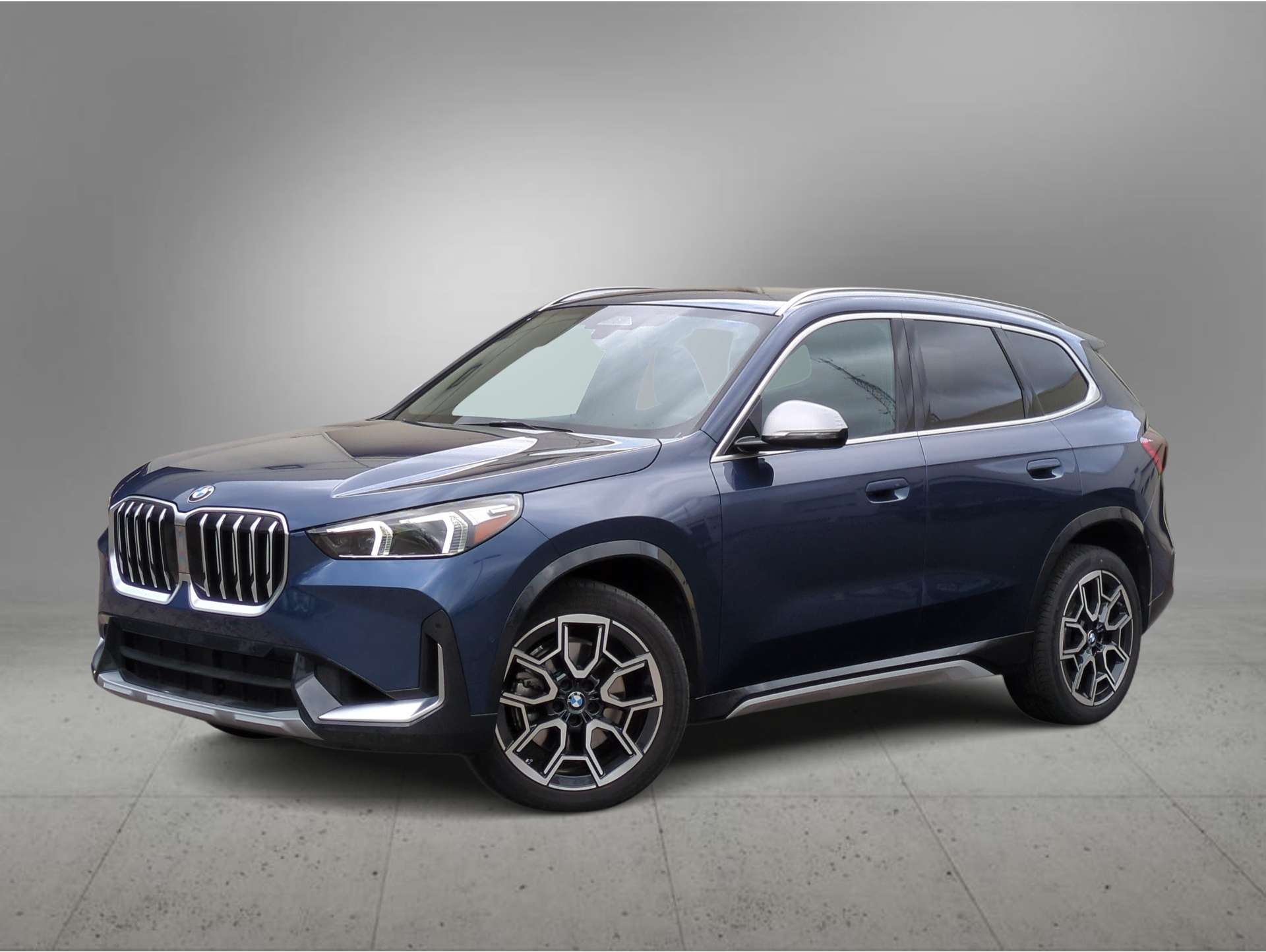 2023 BMW X1 28i's photo